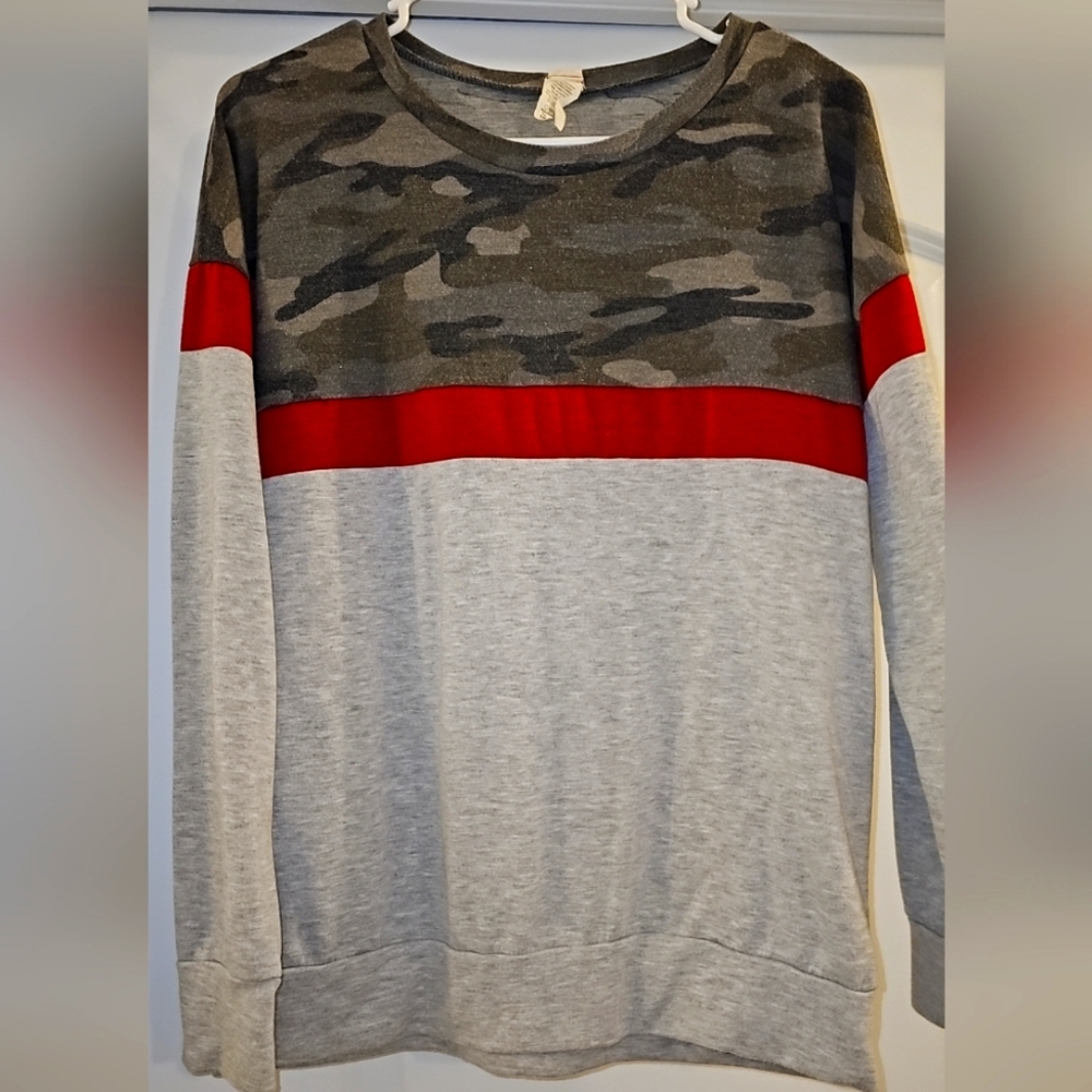 7th Ray small sweatshirt